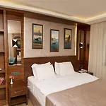 Long Hotel 3*