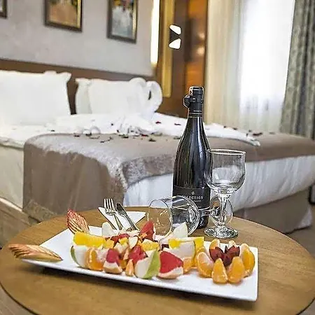 Long Hotel