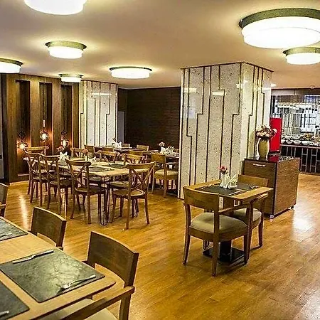 Szálloda Long
