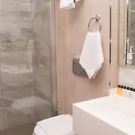Long Hotel