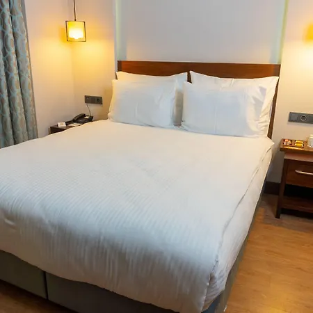 Long Hotel 3*
