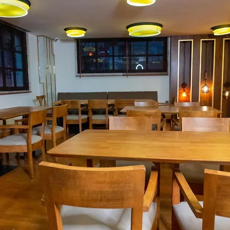 Long Hotel Istanboel