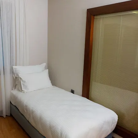 Long Hotel Istanboel